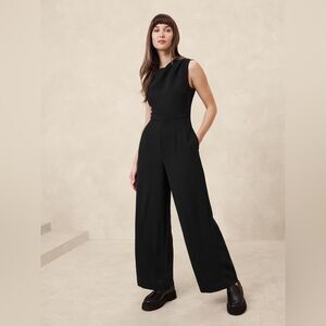 Banana republic COWL-NECK JUMPSUIT Double crepe size 8 Black‎ NWT in packaging